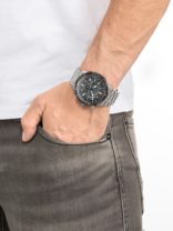 שעון טייסים מקצועי, סולארי עשוי פלדה